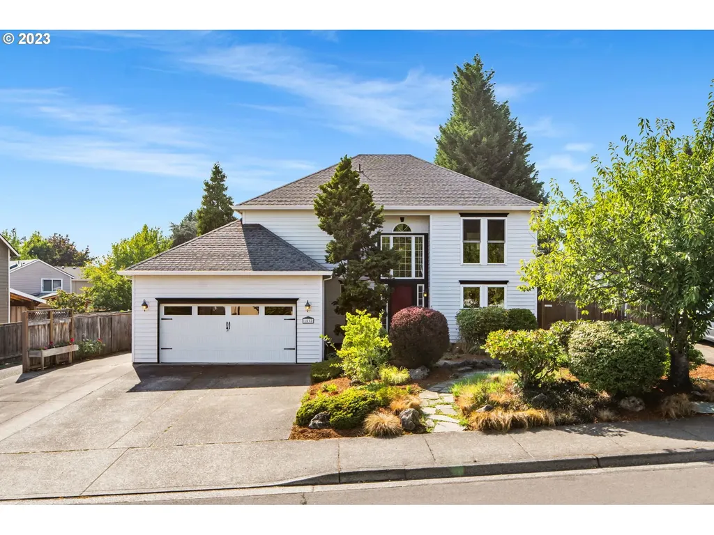 1537 Se 71st Avenue Hillsboro OR 97123