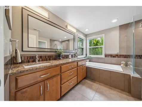 4204 SE 180th Court Vancouver WA 98683