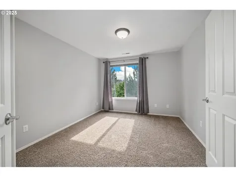 4204 SE 180th Court Vancouver WA 98683