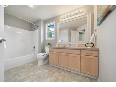 4204 SE 180th Court Vancouver WA 98683