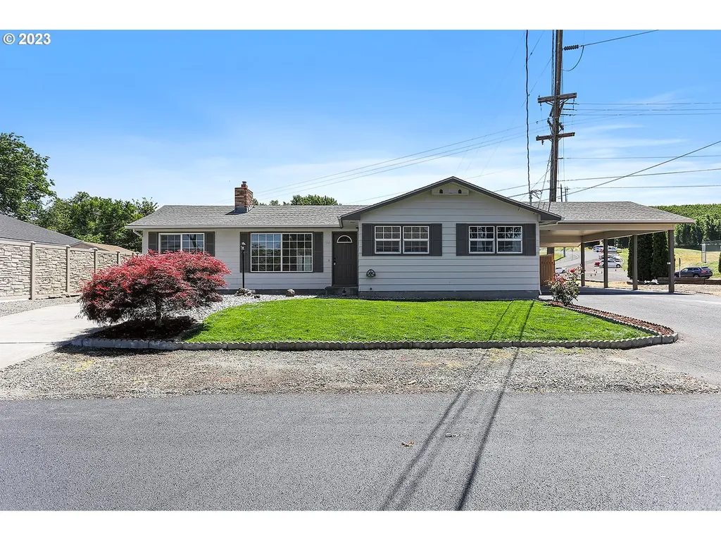 1300 E 18th Street The Dalles OR 97058