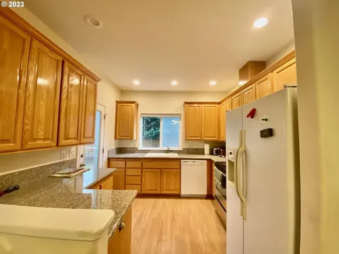 1350 Napa Valley Lane Eugene OR 97404