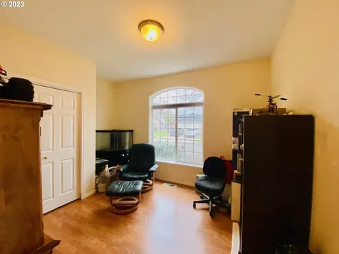 1350 Napa Valley Lane Eugene OR 97404