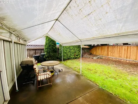 1350 Napa Valley Lane Eugene OR 97404