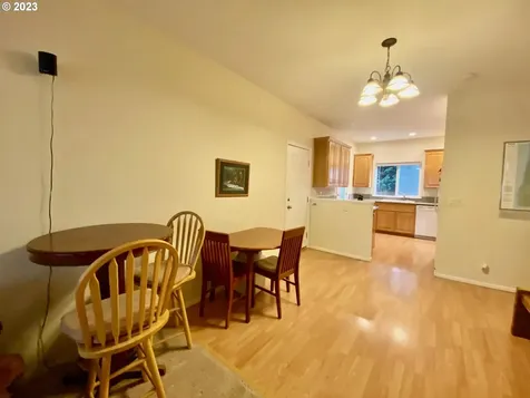 1350 Napa Valley Lane Eugene OR 97404