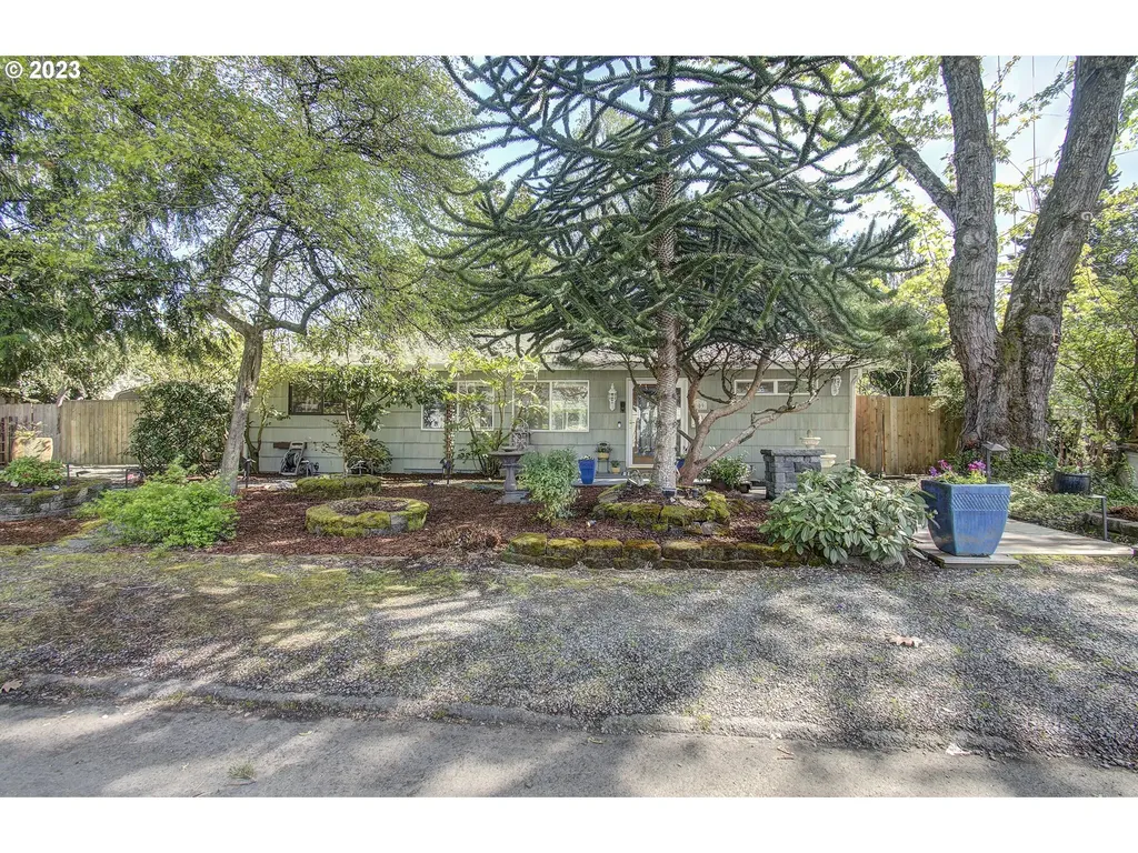9009 Mount Baker Avenue Vancouver WA 98664