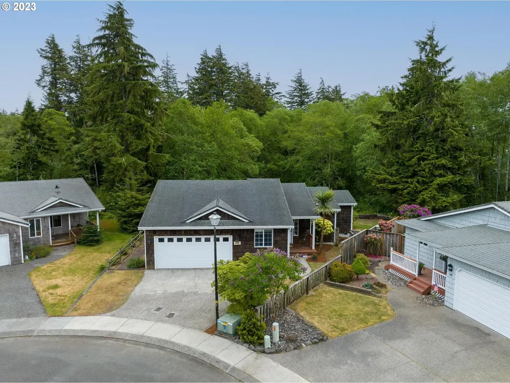 724 Ocean Court Hammond OR 97121