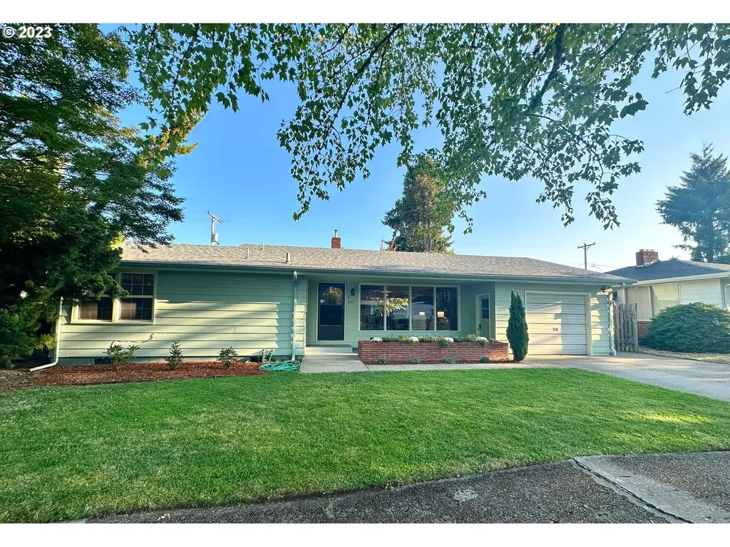 977 W 18th Place Eugene OR 97402