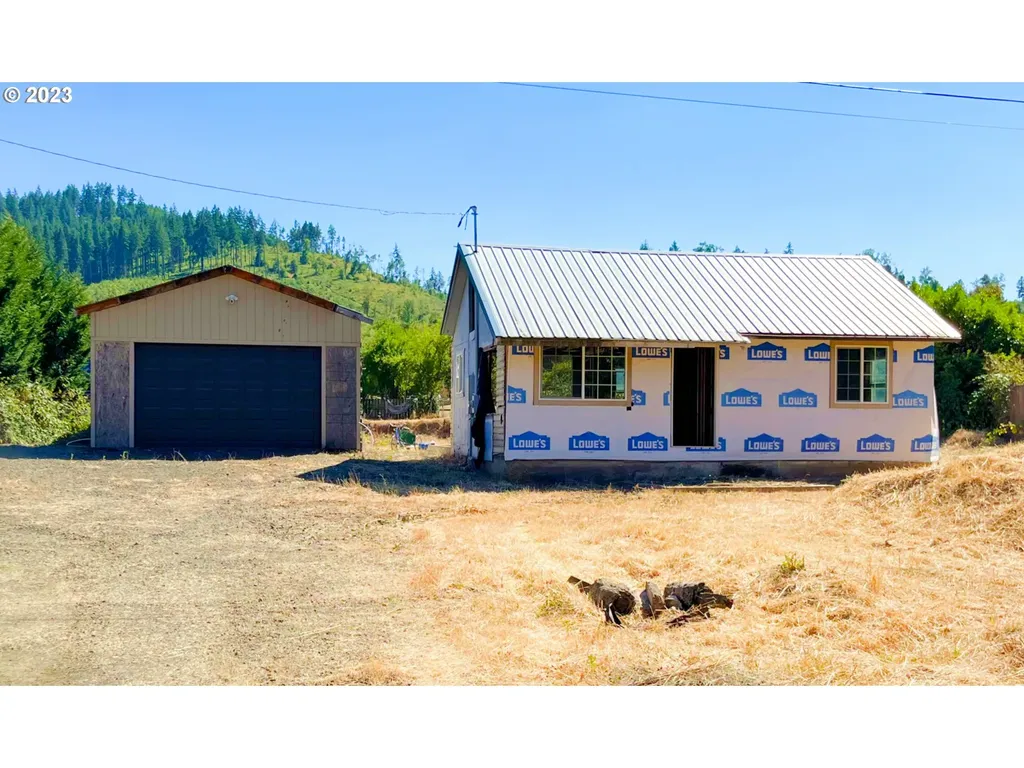 6405 Nonpareil Road Sutherlin OR 97479