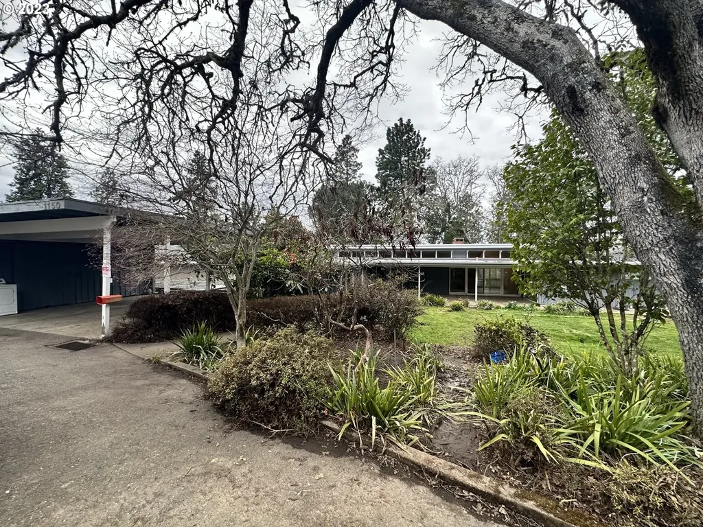1150 Se Azalea Street Roseburg OR 97470
