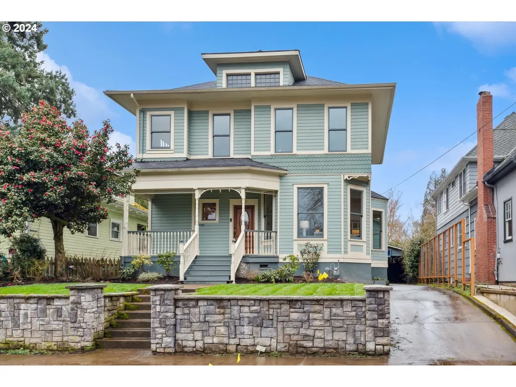 2143 Ne 12th Avenue Portland OR 97212