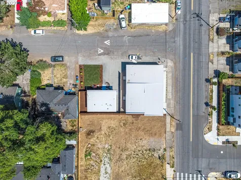 8001 Se 72nd Avenue Portland OR 97206