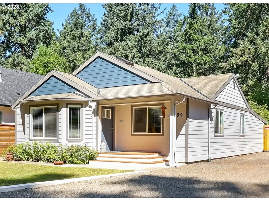 16394 Lake Forest Boulevard Lake Oswego OR 97035
