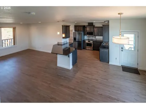 87142 Vesta Lane Bandon OR 97411