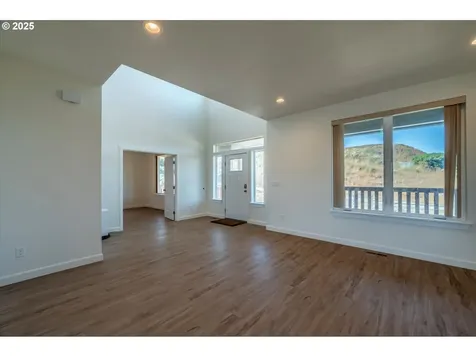87142 Vesta Lane Bandon OR 97411