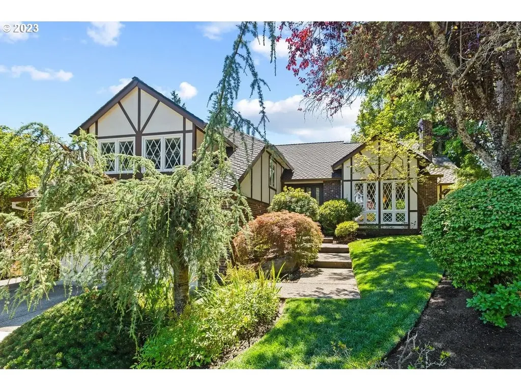 10432 Nw Mayer Court Portland OR 97229