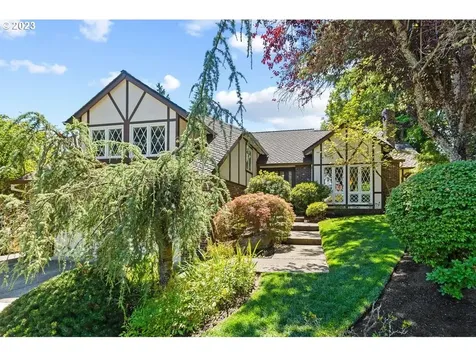 10432 Nw Mayer Court Portland OR 97229