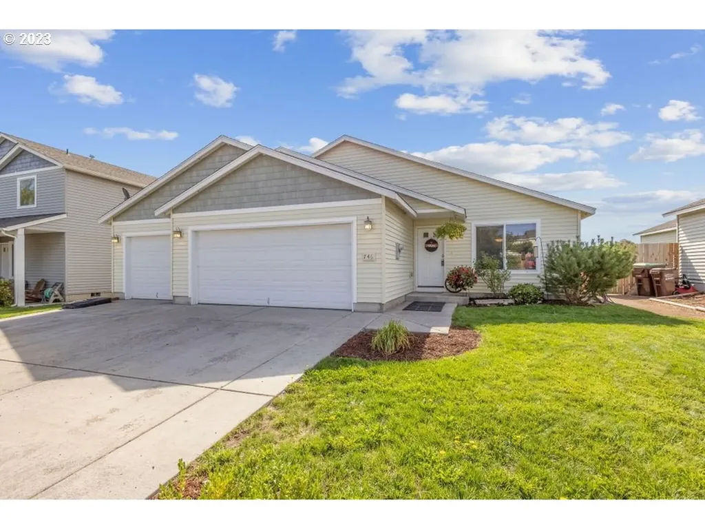 746 Ne Robin Place Prineville OR 97754