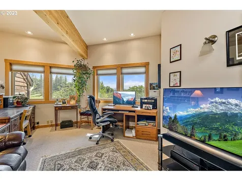 2560 N Valley View Road Ashland OR 97520