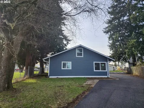 307 Oregon Way Longview WA 98632