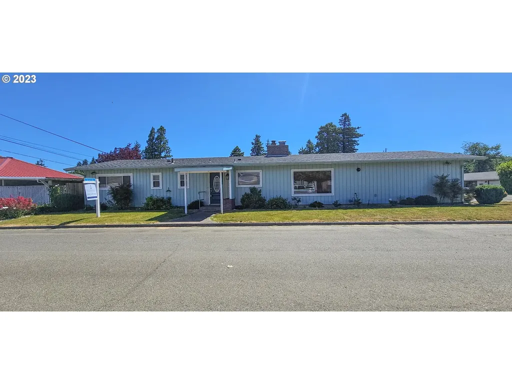 864 N Knott Street Coquille OR 97423