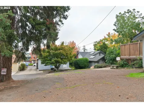 1872 Willamette Street Eugene OR 97401