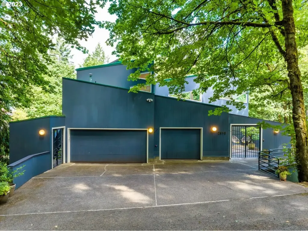2618 SW Fairmount Boulevard Portland OR 97239