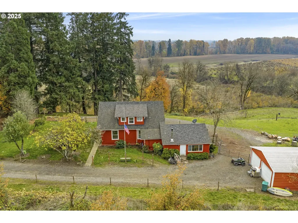 1824 NE Waterfront Street Newberg OR 97132
