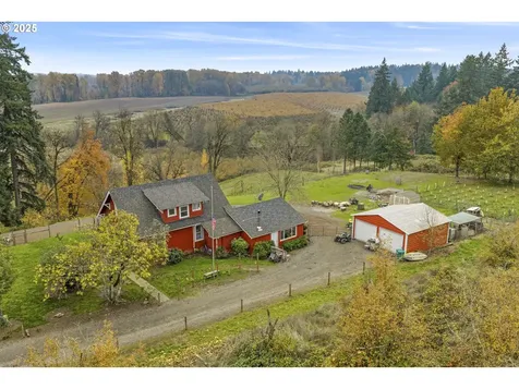 1824 NE Waterfront Street Newberg OR 97132