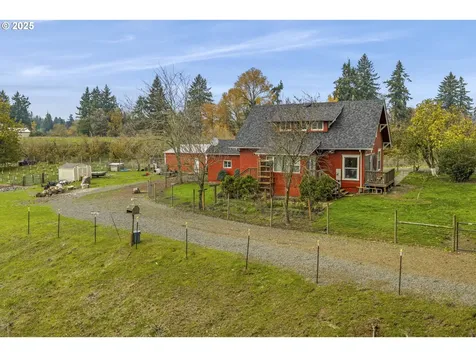 1824 NE Waterfront Street Newberg OR 97132