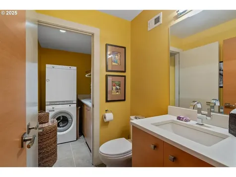 2323 SW Park Place Portland OR 97205