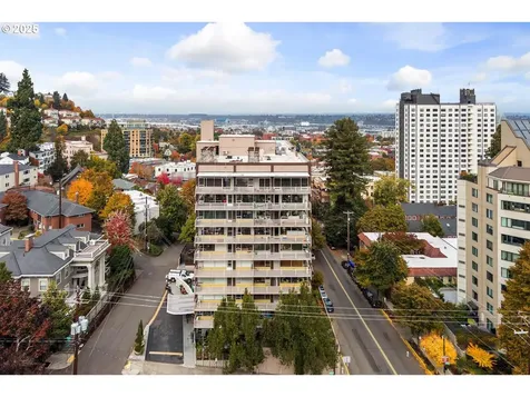 2323 SW Park Place Portland OR 97205