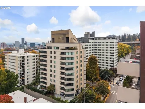 2323 SW Park Place Portland OR 97205