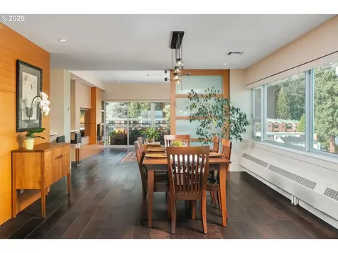 2323 SW Park Place Portland OR 97205