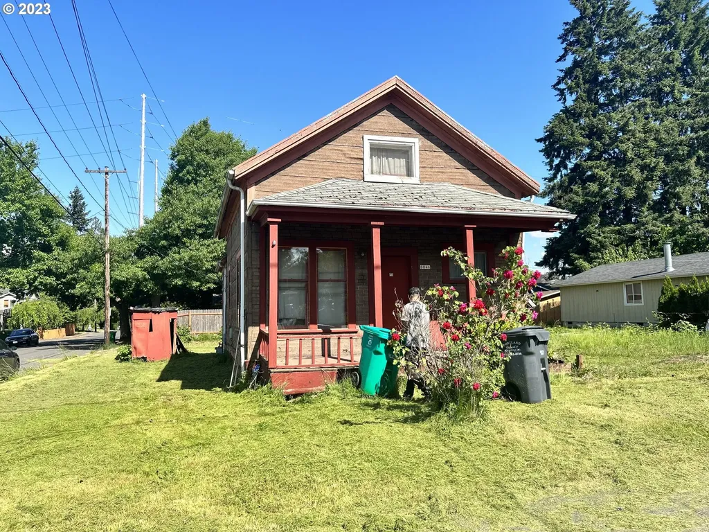 8846 N Drummond Avenue Portland OR 97217