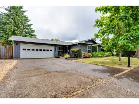 577 70th Street Springfield OR 97478
