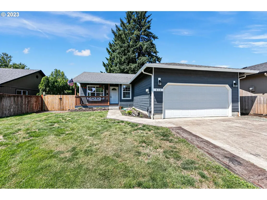 812 Arthur Avenue Cottage Grove OR 97424