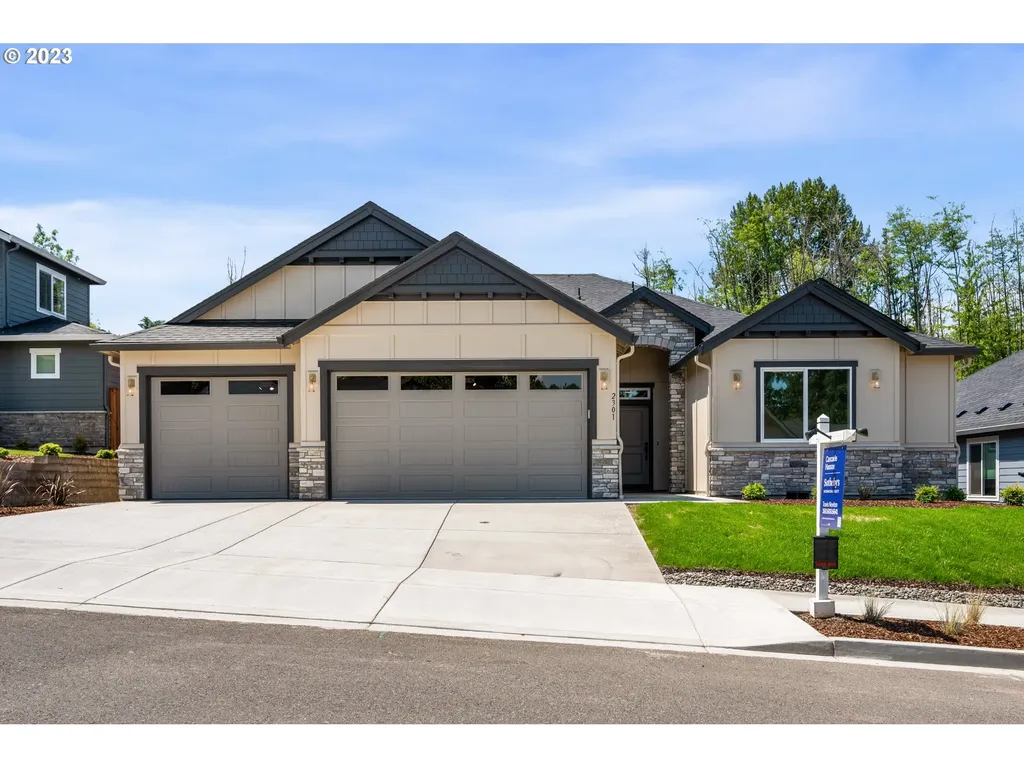 2301 S Royal Court Ridgefield WA 98642