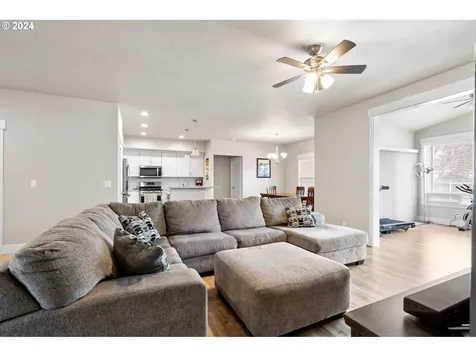 926 Sw Coyote Drive Hermiston OR 97838
