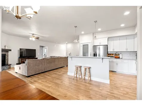 926 Sw Coyote Drive Hermiston OR 97838