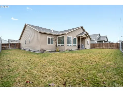 926 Sw Coyote Drive Hermiston OR 97838