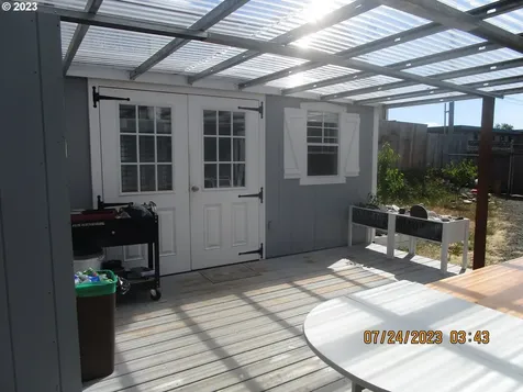 380 N Adams Street Coquille OR 97423