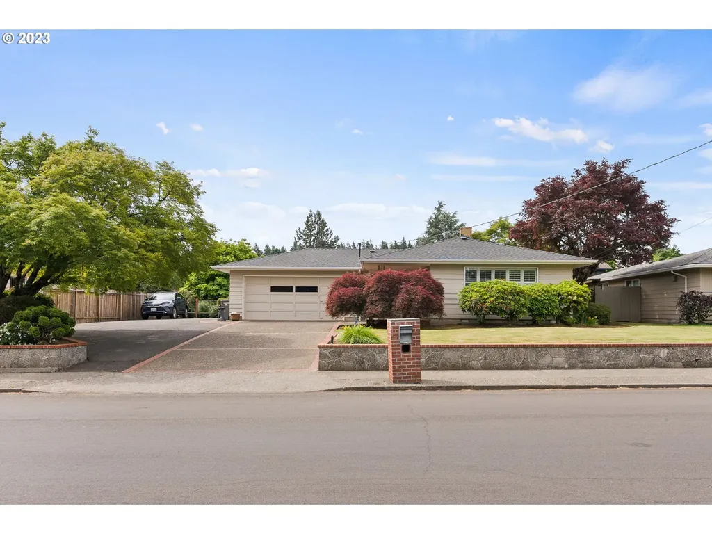 12800 Ne Morris Court Portland OR 97230
