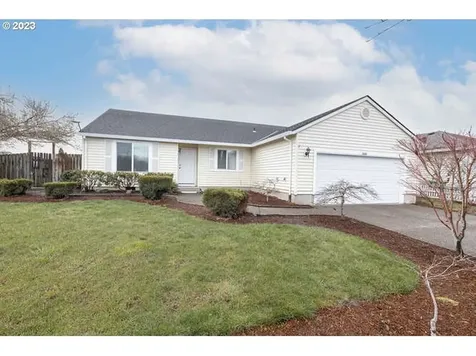 2604 Creighton Street Woodburn OR 97071