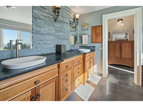 11175 Nw Saltzman Road Portland OR 97229