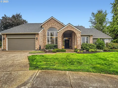 19720 Suncrest Drive West Linn OR 97068