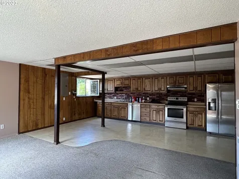 649 S Wall Street Coos Bay OR 97420