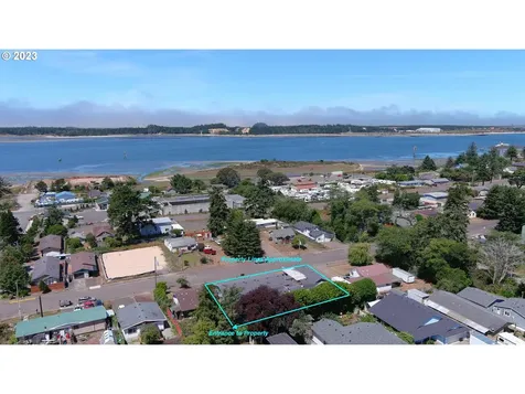 649 S Wall Street Coos Bay OR 97420