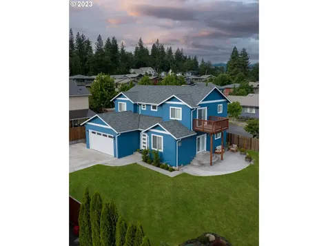 908 Falcon Court Hood River OR 97031