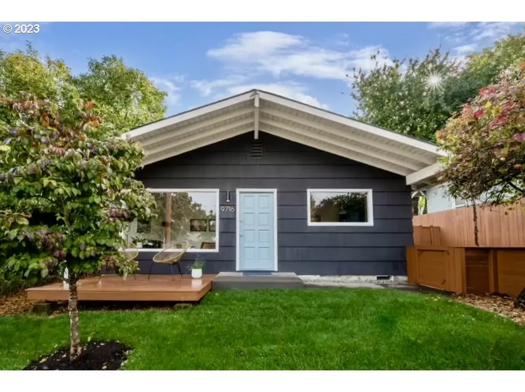 9716 N Oswego Avenue Portland OR 97203